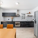 Atopos With Heated Private Pool, 5 Bedrooms, Cinema Room, Panoramic Sea Views 奥米什