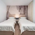 Atopos With Heated Private Pool, 5 Bedrooms, Cinema Room, Panoramic Sea Views 别墅 奥米什