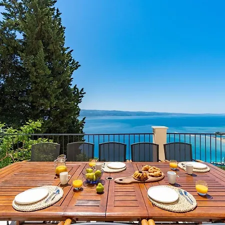 New! Atopos With Heated Private Pool, 5 Bedrooms, Cinema Room, Panoramic Sea Views *