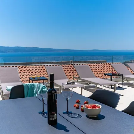 New! Atopos With Heated Private Pool, 5 Bedrooms, Cinema Room, Panoramic Sea Views Vila *