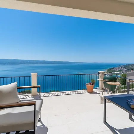 Atopos With Heated Private Pool, 5 Bedrooms, Cinema Room, Panoramic Sea Views 奥米什