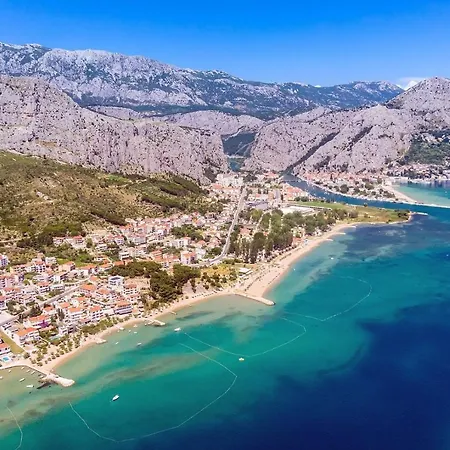 Atopos With Heated Private Pool, 5 Bedrooms, Cinema Room, Panoramic Sea Views
